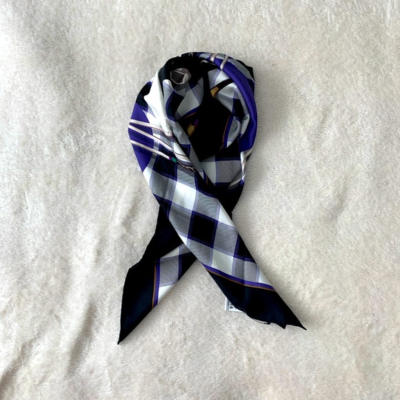 NWT Authentic Gucci Golf Sports Prints Silk Scarf - Picture 2 of 7